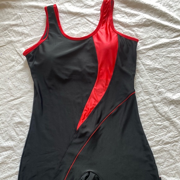 Black Swimming costume Preloved - Picture 2 of 9